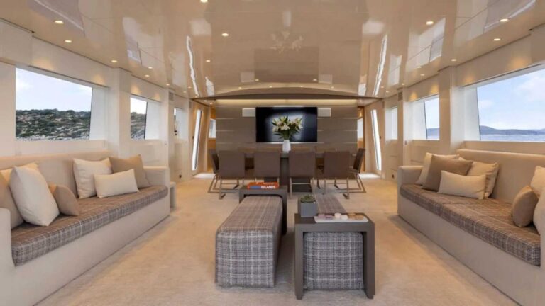 Admiral 32 m Tropicana salone-