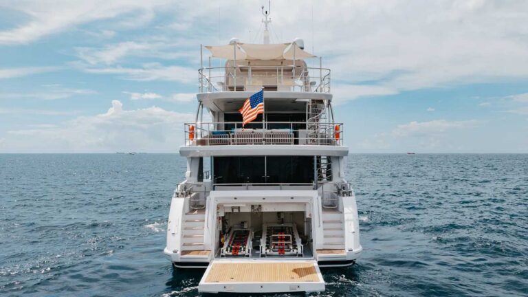 Benetti abbentures-iii-35m-da poppa