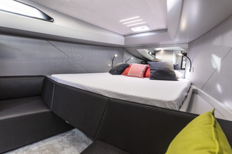 Anvera-luxury-tender (1)