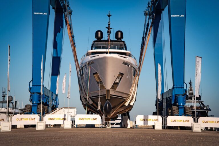Custom Line Navetta 38#03_02