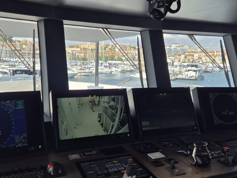 Plancia di comando – Cannes Yachting Festival