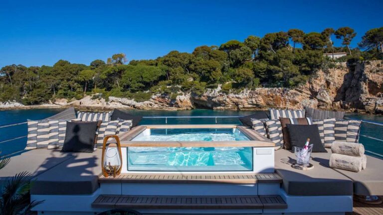 Sabai CdM jacuzzi –