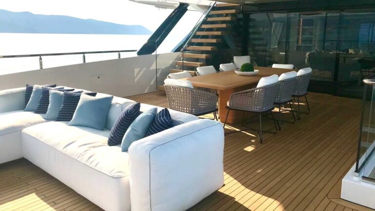 perla-bianca-Baglietto – 41m-upper-deck-