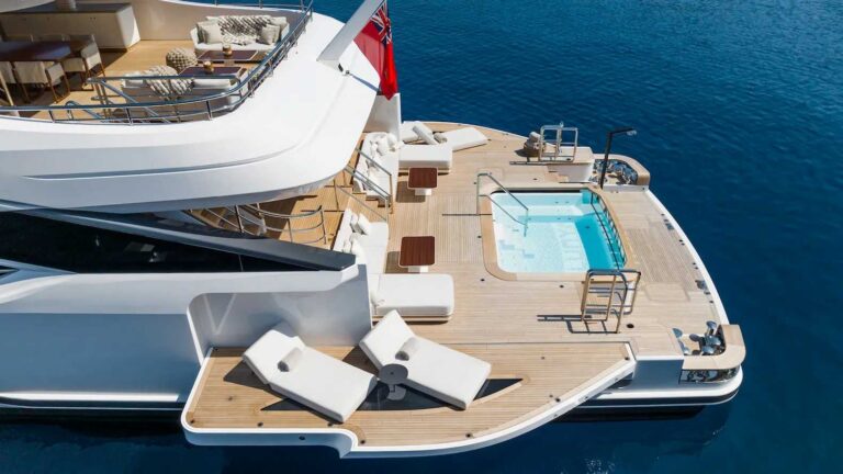 ALUNYA 50 m Benetti Oasis D. –