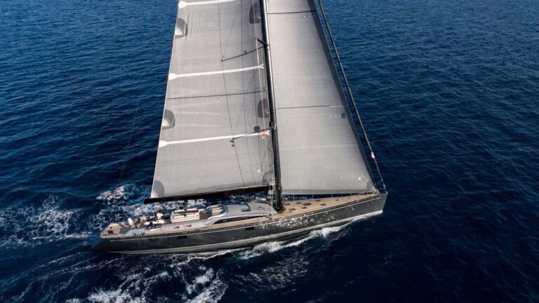 Onyx-ii-cruising-nautor-swan 30m –