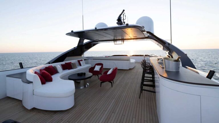 Overmarine N1-sundeck –