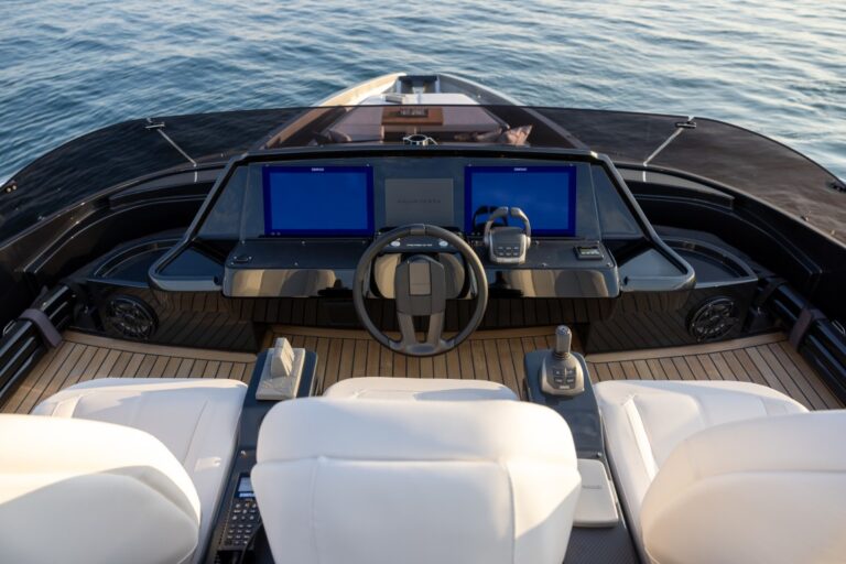 Pershing GTX70_Exteriors_7