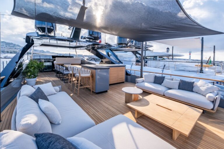 Amer F100  by Talenti