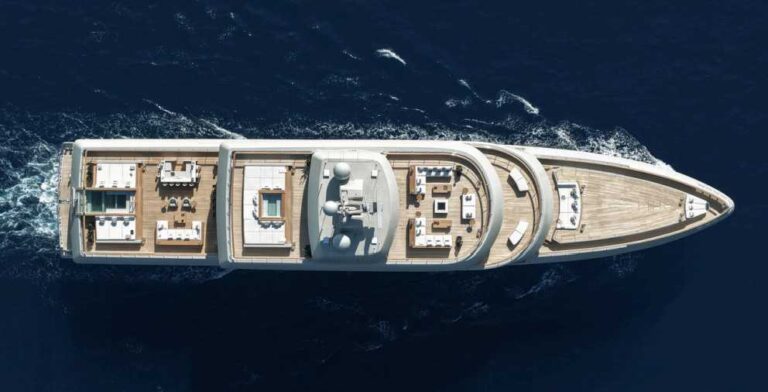 Admiral 72 M Armani dall’alto –