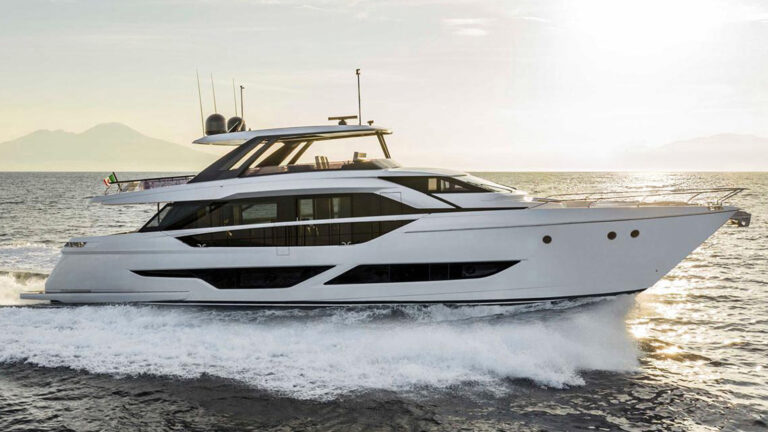Ferretti 860 modello