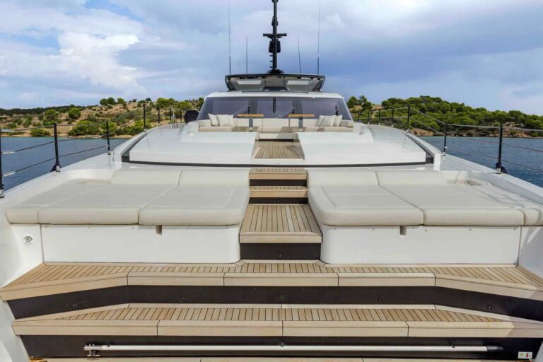 MY MISTAKE Custom Line 33 m –