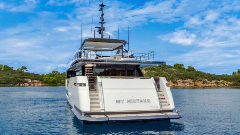 MY MISTAKE Custom Line 33 m da poppa –