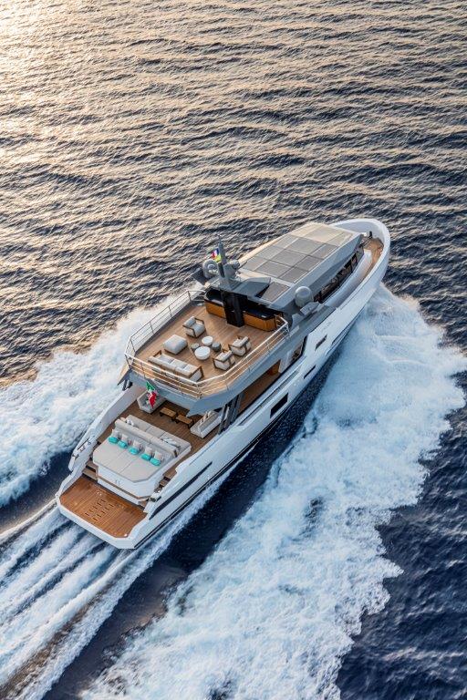 Arcadia Sherpa 80 XL_Running 2