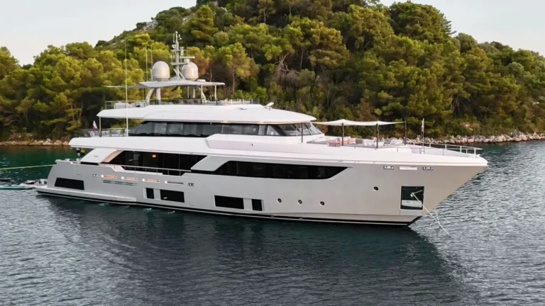 Custom Line okny-exterior-anchored