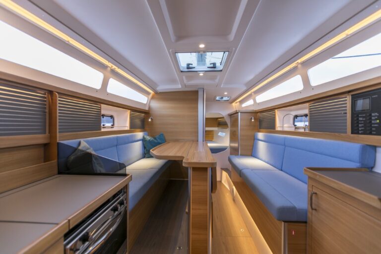 Dragonfly-36-european-yacht-of-the-year-2026 (24)