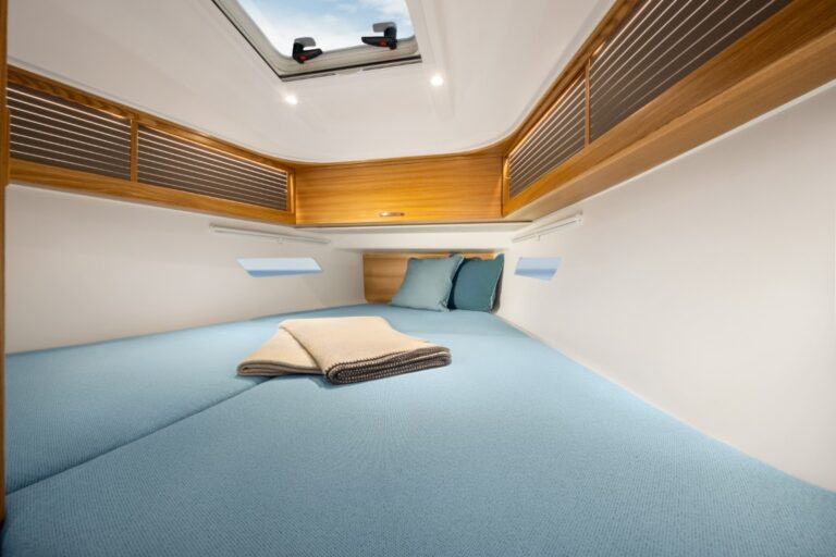 Dragonfly-36-european-yacht-of-the-year-2026 (6)