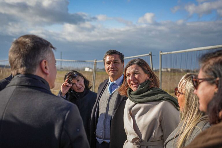 Presidente Benetti con le top della cantieristica ai Navicelli