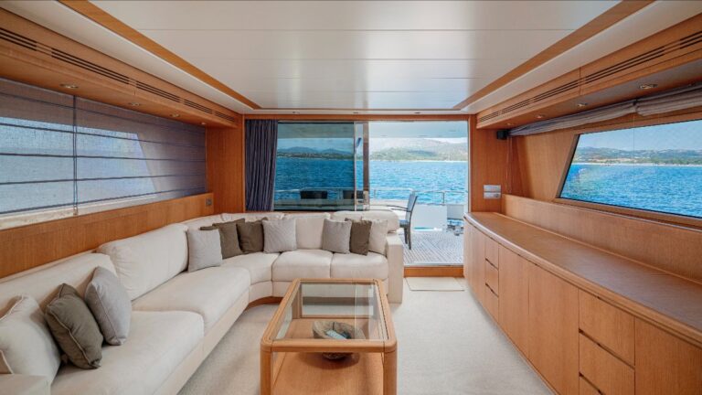 Selun Sanlorenzo Sl72 salone