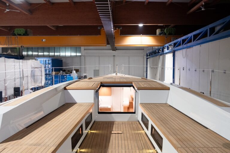 Maxi Dolphin MD58 (1)