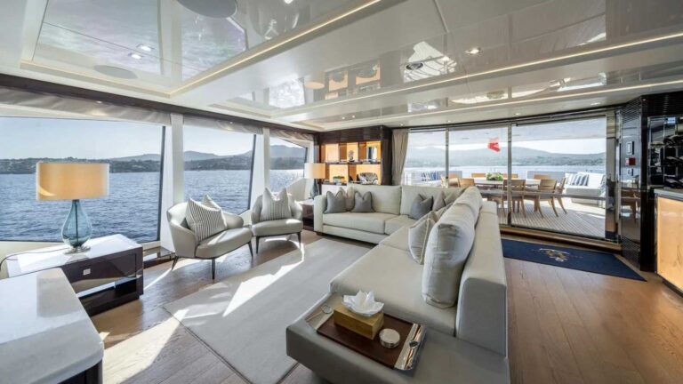 sunseeker-motor-yacht-berco-voyager-for-sale-c&n-skylounge –