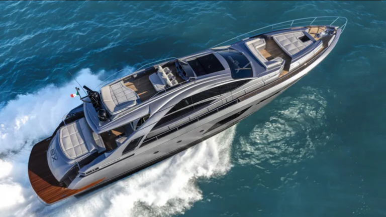 Pershing 26 metri Survivor