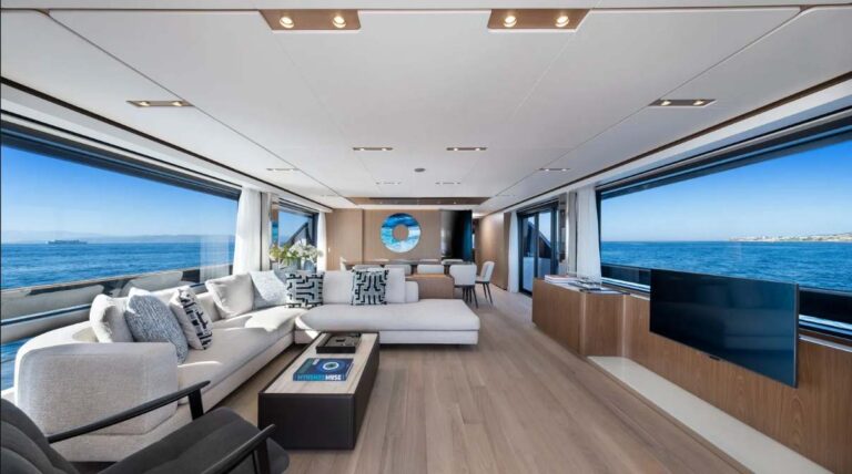 Spica 30 m Ferretti Yachts, interni –