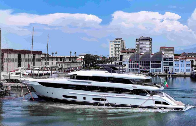 Benetti launches MY Lumina-1 –