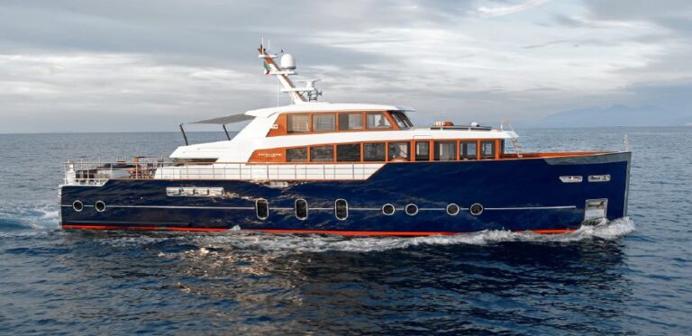 Gentleman Picchiotti 24 m –