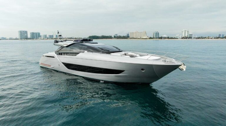 Riva 88 Folgore 27 metri –