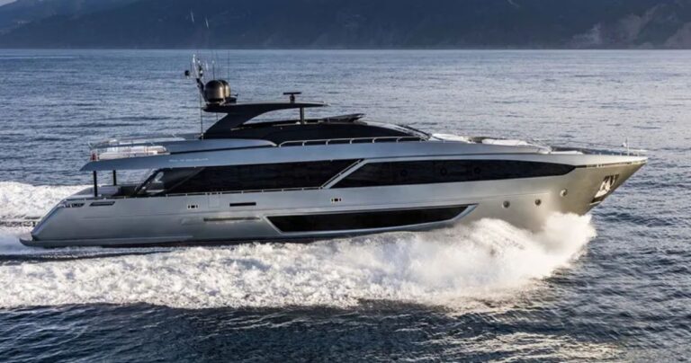 Riva Royale 110 Dolcevita 34m –
