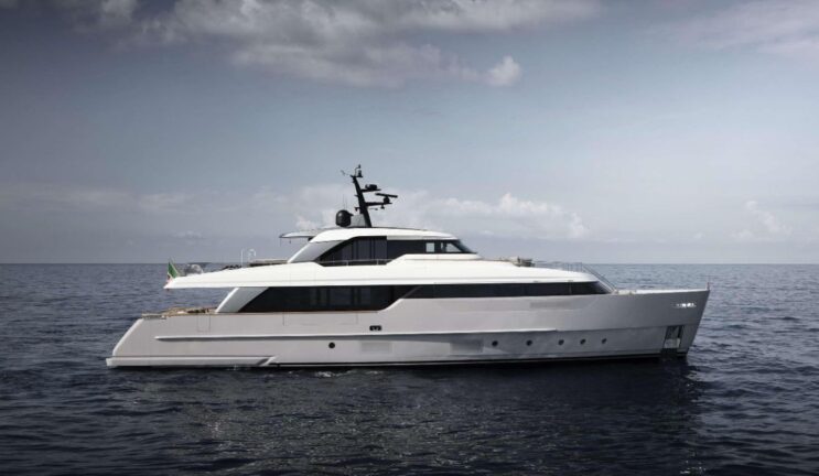 Sanlorenzo 31 m Fatsa profilo –