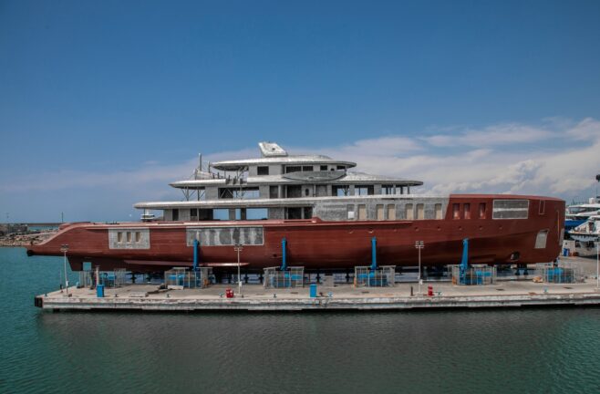 Benetti_Custom 80M (1)