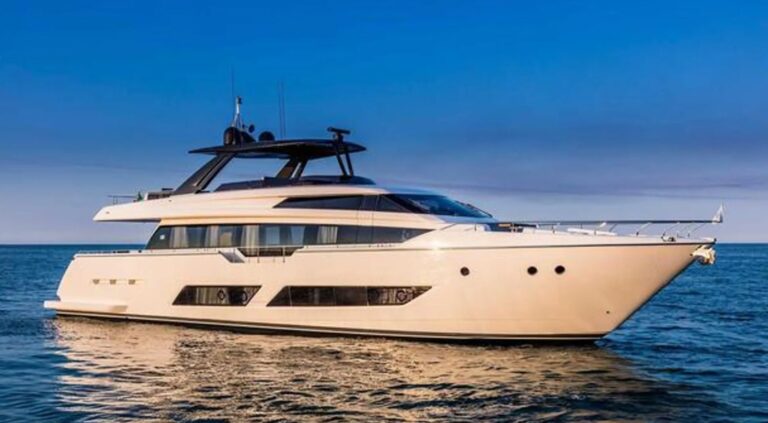 Ferretti 26 m La Nina prof –