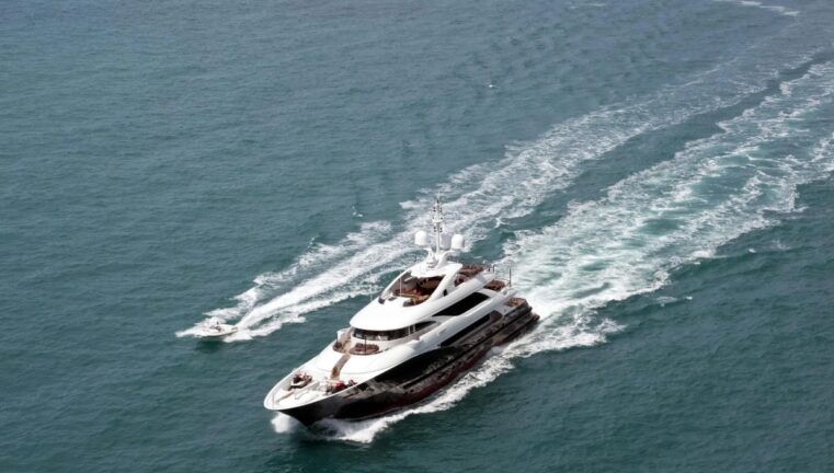 Liberty Isa Yachts 50 m dall’alto –