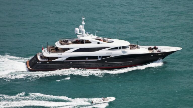 Liberty Isa Yachts 50 m prof –