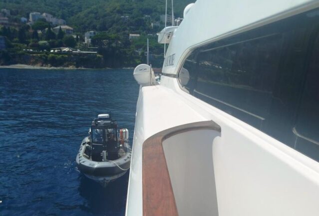 Yacht Laurie I image 2